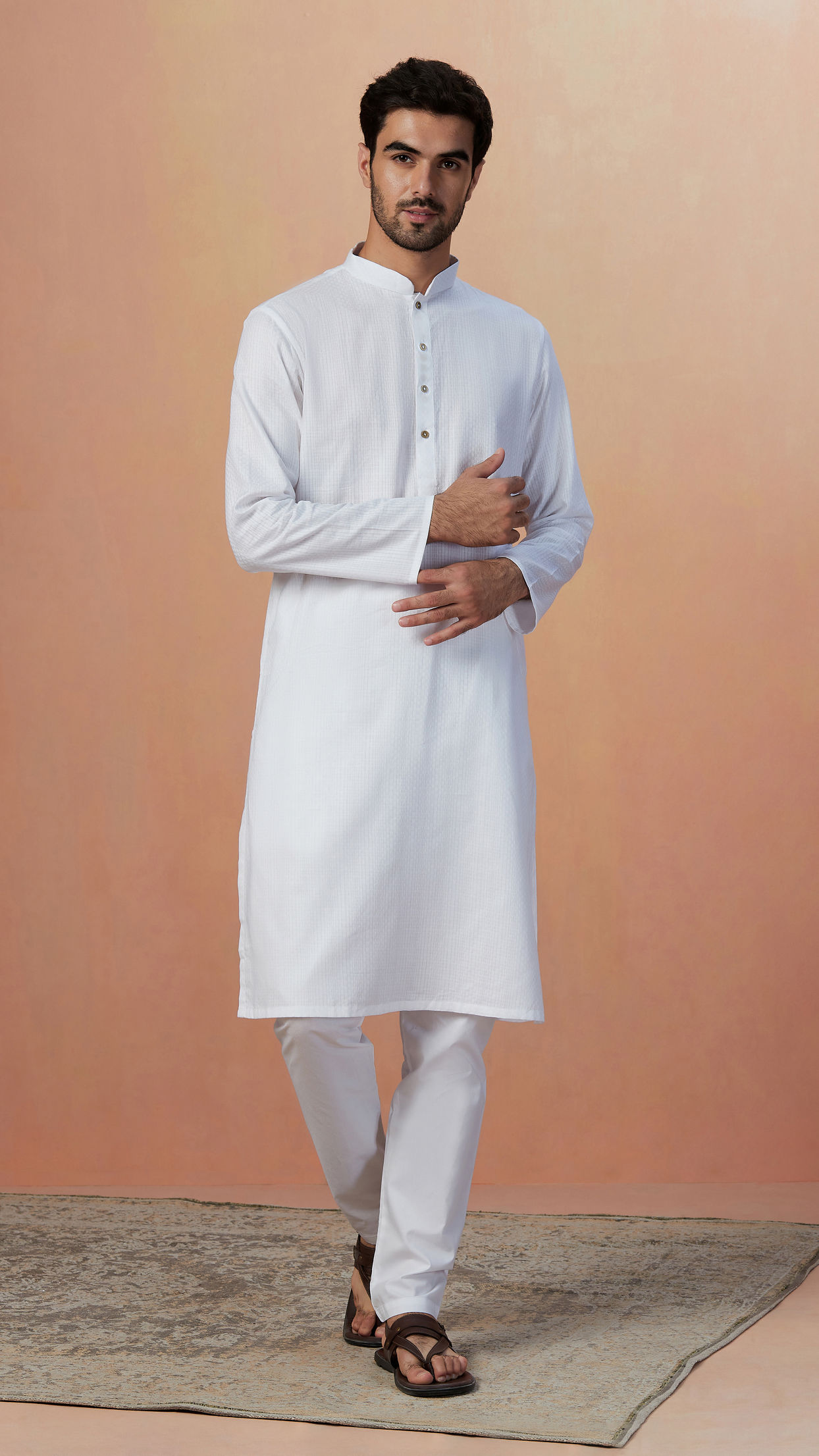 alt message - Manyavar Men White Self Striped Kurta Pajama image number 1